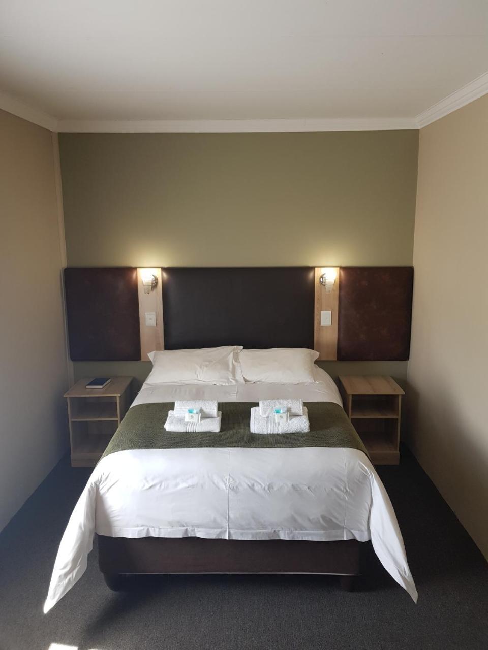 Be My Guest Hotel Conference Sasolburg Номер фото
