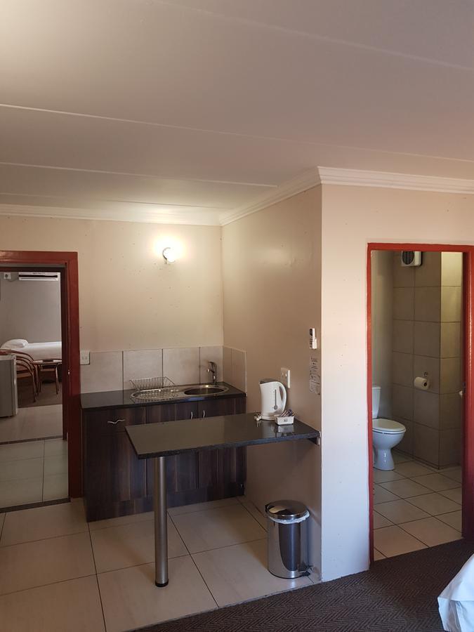 Be My Guest Hotel Conference Sasolburg Экстерьер фото