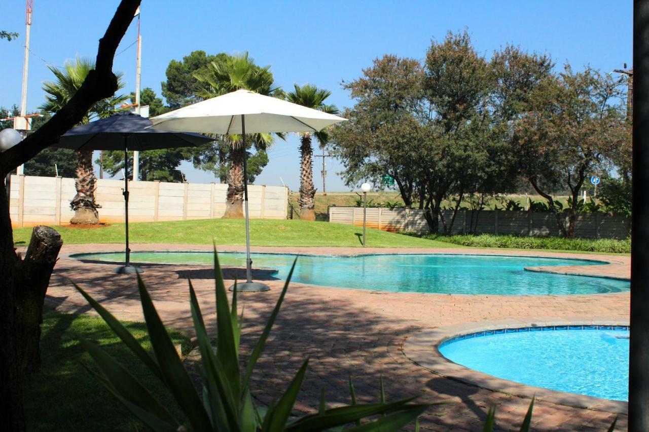 Be My Guest Hotel Conference Sasolburg Экстерьер фото